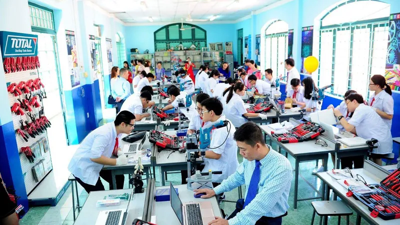 Phá bỏ rào cản để đổi mới giáo dục