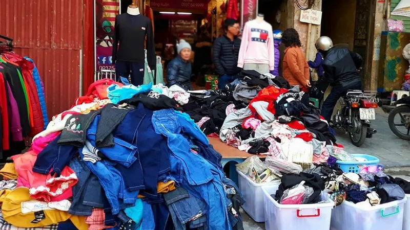 Ham rẻ rinh “rác” về nhà