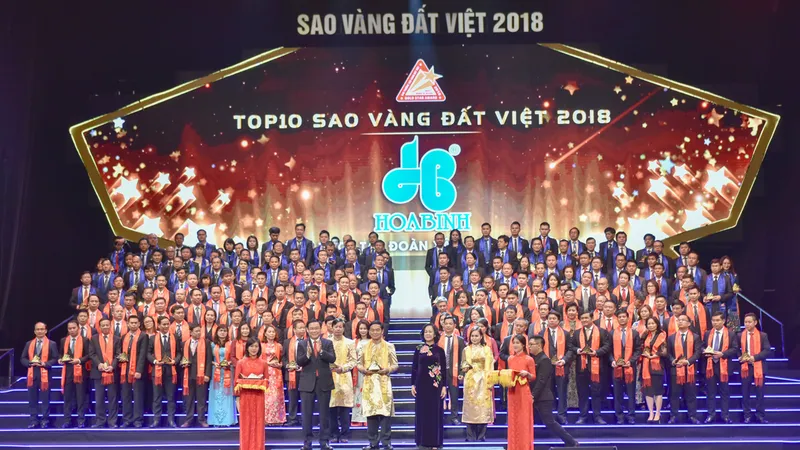 Khát vọng đóng góp thật nhiều cho sự thay đổi của đất nước, cho dân tộc...
