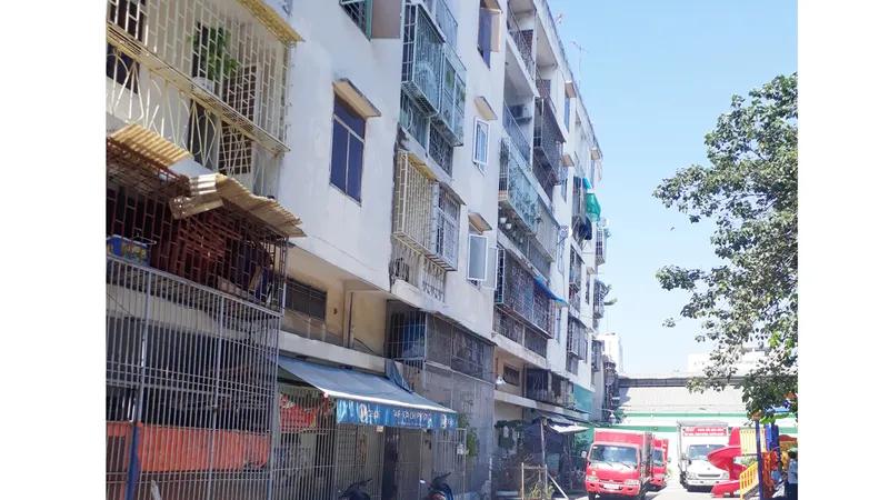 Chung cư nghiêng, TPHCM di dời khẩn cấp 38 hộ dân