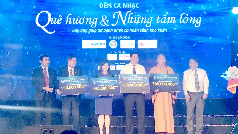 Nặng lòng với quê hương 