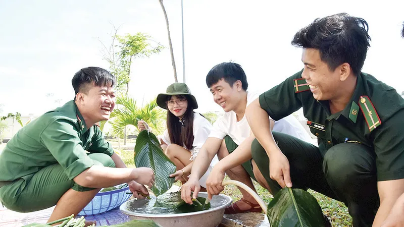Vui xuân mới không quên nhiệm vụ