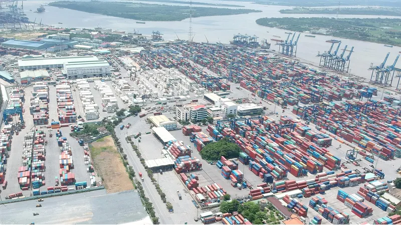Phát triển vùng kinh tế trọng điểm phía Nam: Cần đồng bộ về chính sách lẫn hạ tầng