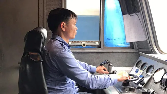 Kiến nghị giảm thủ tục giấy phép lái tàu metro