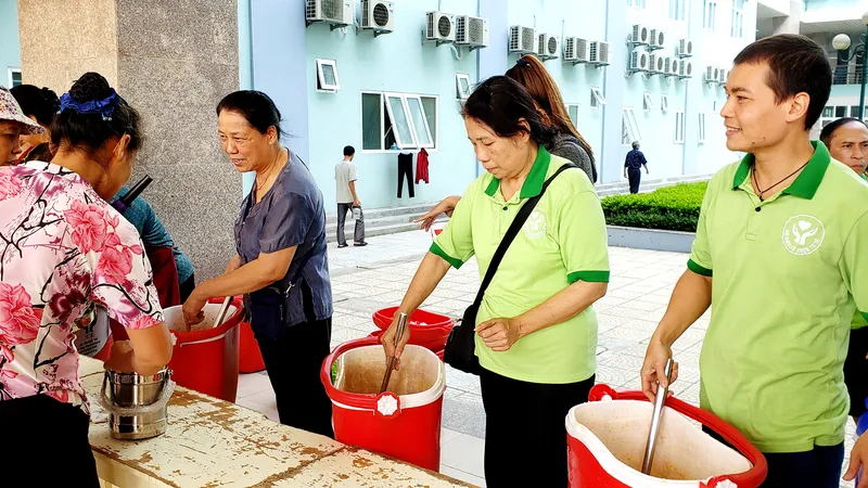Nồi cháo Từ Tế