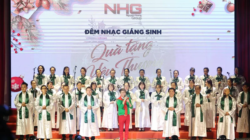 Ấm áp đêm nhạc Giáng sinh NHG “Quà tặng yêu thương”