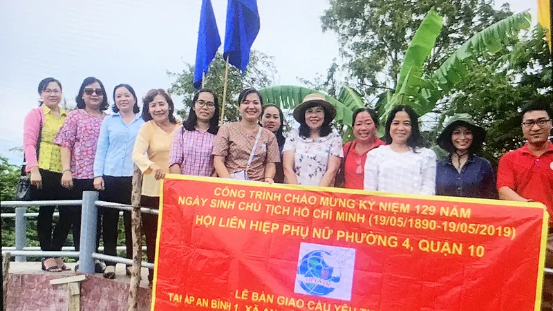Thầm lặng giúp đỡ người nghèo