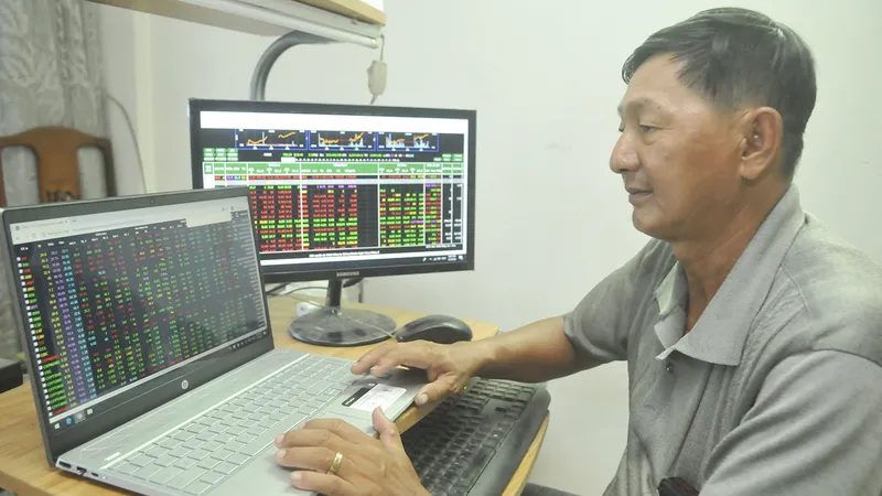 Thị trường chứng khoán tăng trưởng nhờ vốn nội