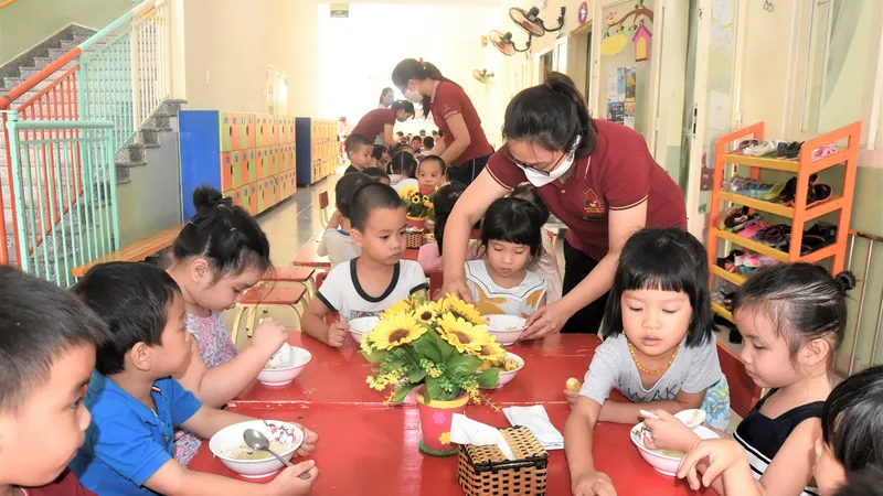 Giữ an toàn thực phẩm trong mùa hè nắng nóng