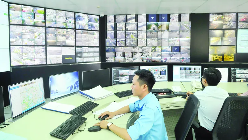 Vận hành Trung tâm Quản lý điều hành giao thông đô thị TPHCM. Ảnh: CAO THĂNG