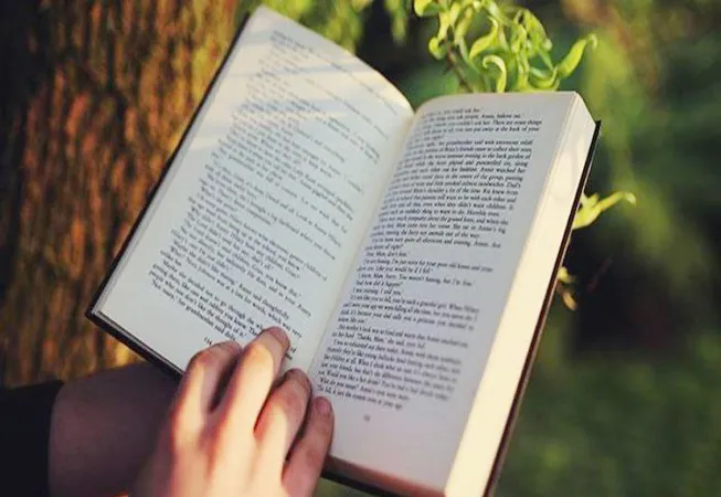Đừng để nhà văn phải đi đòi nhuận bút