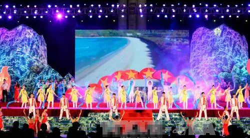 Những giai điệu tạc hình đất nước