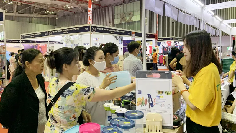 Hàng Thái “bắt sóng” thị hiếu người Việt
