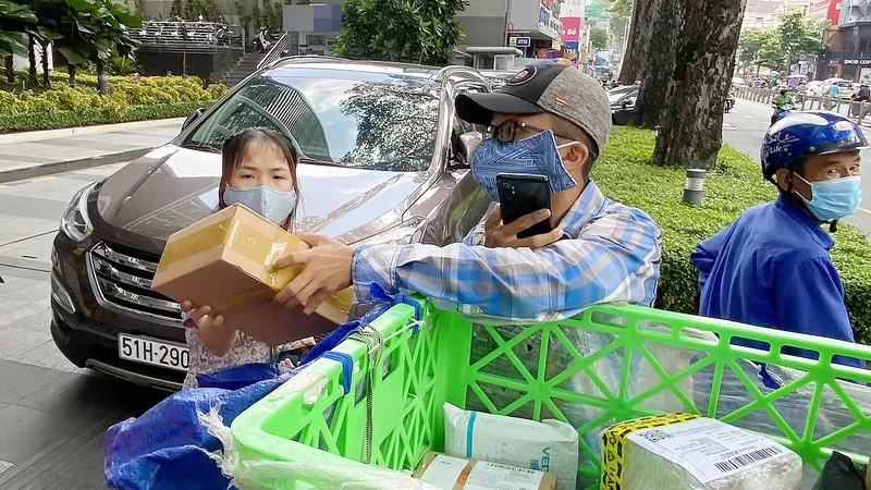 Bán hàng qua mạng: Đua khuyến mãi, quên hậu mãi