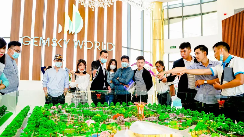 Đảm bảo tiến độ hoàn thiện hạ tầng, Gem Sky World tăng “sức nóng” trên thị trường
