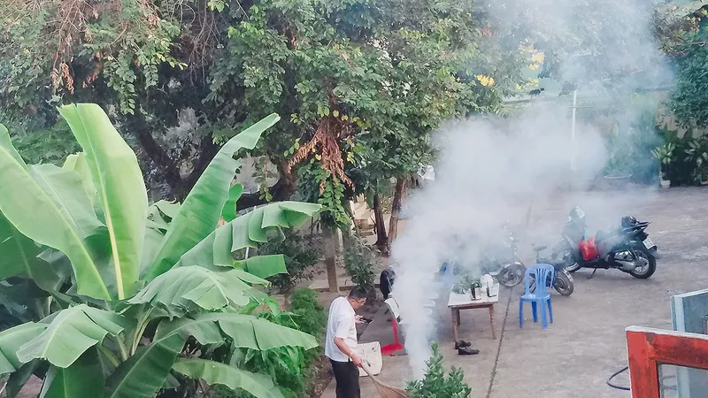 Đốt rác trong khu vực trạm điện 
