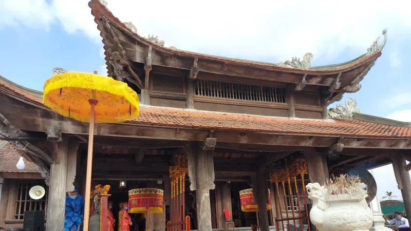 Đền thờ vua Mai Hắc Đế. Ảnh: DƯƠNG QUANG
