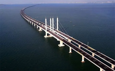 Lợi cả đôi đường