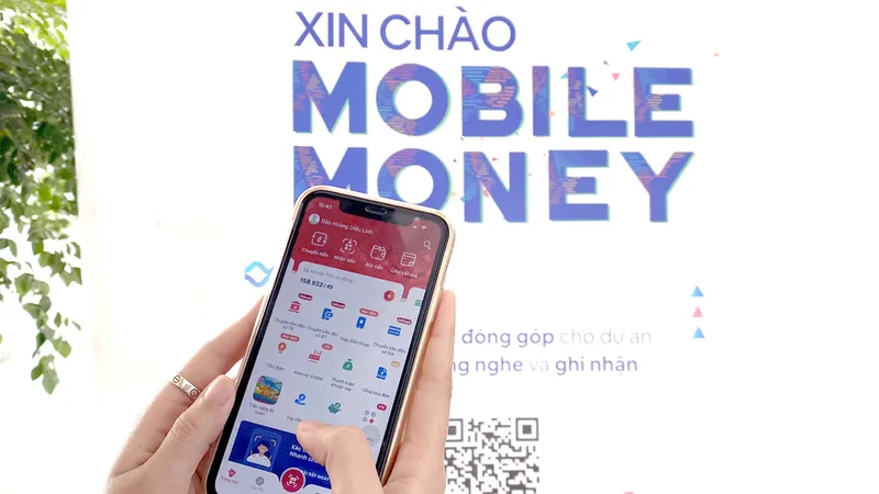 Lợi ích và thách thức của Mobile Money