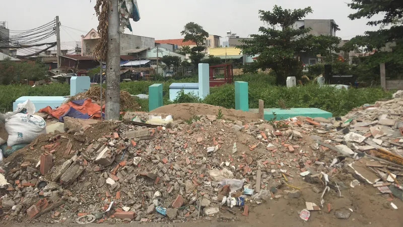 Chậm di dời nghĩa địa khỏi khu dân cư