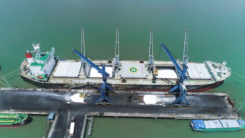 PVFCCo xuất khẩu nhiều đơn hàng phân bón với khối lượng lớn nhất từ trước tới nay