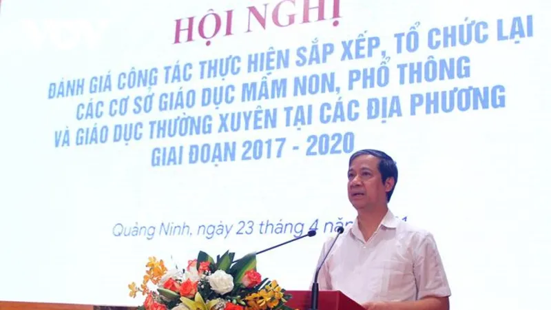 Bộ trưởng Bộ GD-ĐT Nguyễn Kim Sơn phát biểu tại hội nghị. Ảnh: VOV
