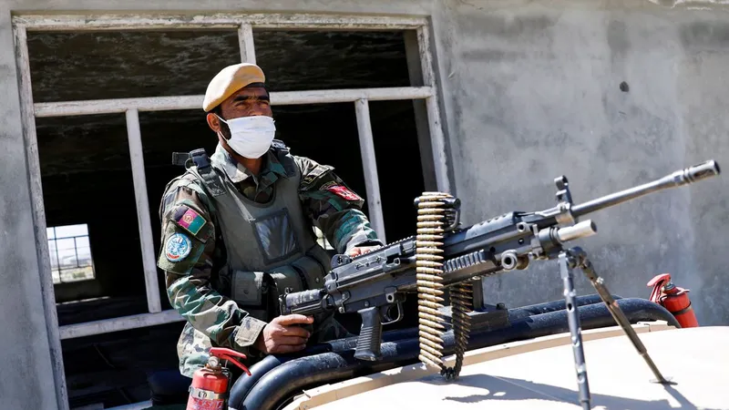 Hơn 100 phiến quân Taliban thiệt mạng trong giao tranh với quân đội Afghanistan