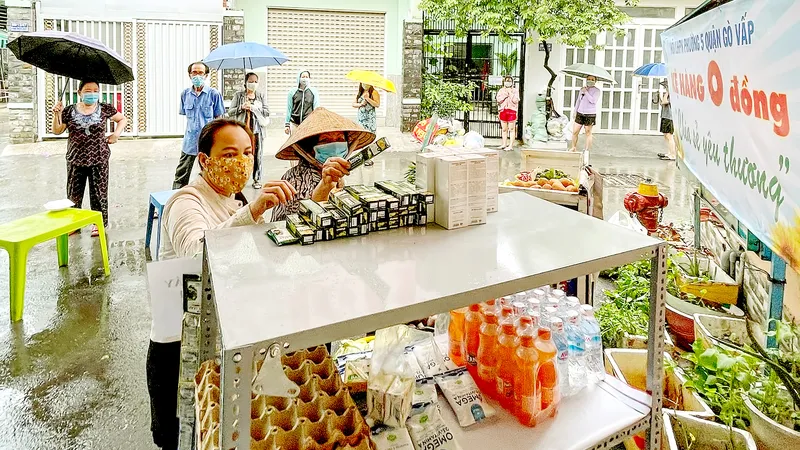 Chi gói hỗ trợ 886 tỷ đồng của TPHCM: Người dân cần làm thủ tục gì?