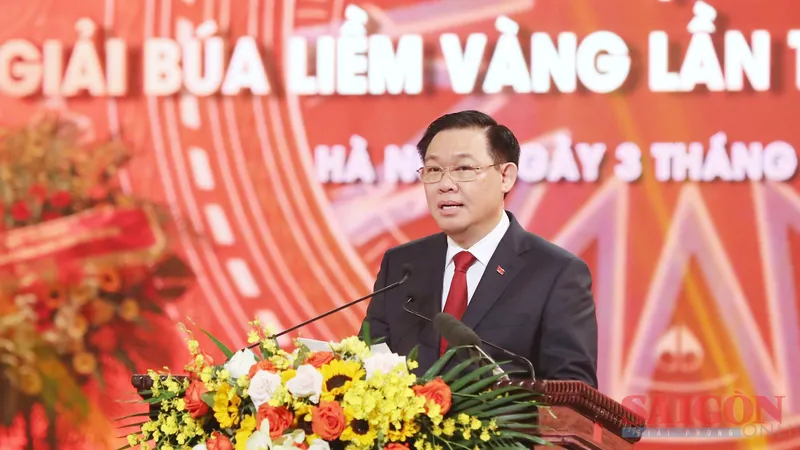 Chủ tịch Quốc hội: Báo chí cần chủ động hơn nữa trong công tác xây dựng, chỉnh đốn Đảng
