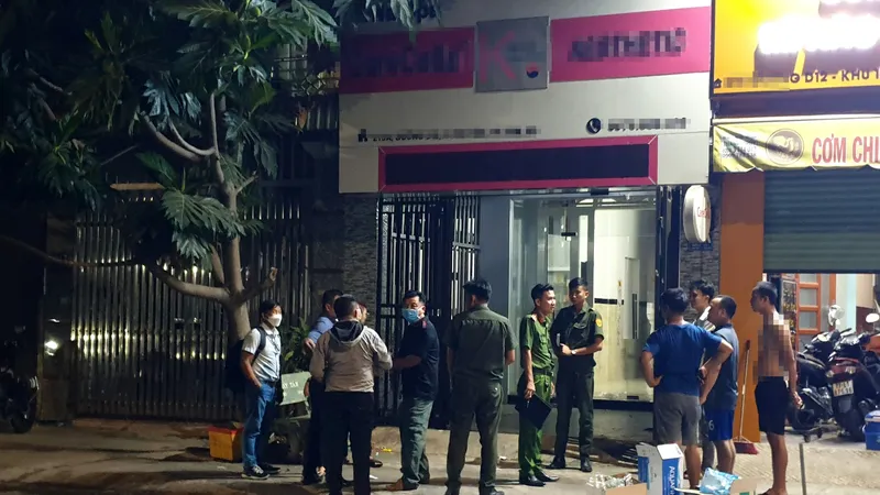 Lực lượng chức nâng có mặt tại căn nhà xảy ra vụ việc