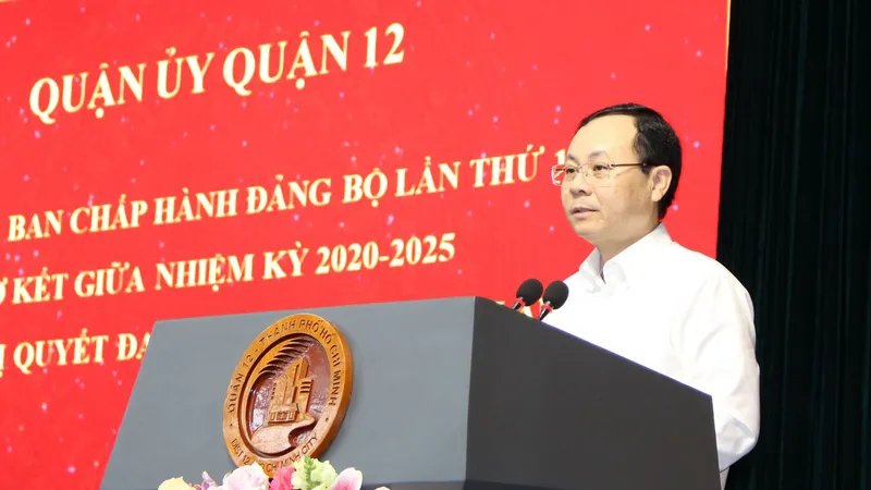 Cương quyết xử lý cán bộ yếu, thiếu trách nhiệm