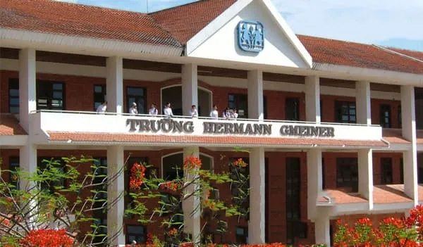 Dư luận xôn xao vụ giám thị bắt học sinh ở quận Gò Vấp cởi đồ để kiểm tra