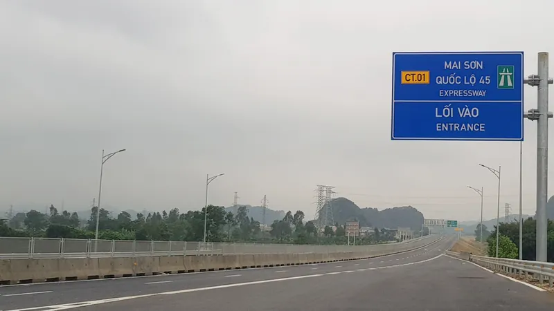 Tạm thời chưa thu phí các đoạn tuyến cao tốc đầu tư bằng ngân sách nhà nước