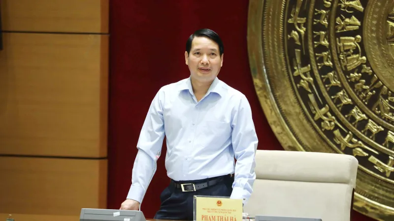 Phó Chủ nhiệm Văn phòng Quốc hội, Trợ lý Chủ tịch Quốc hội Phạm Thái Hà chủ trì phiên họp 