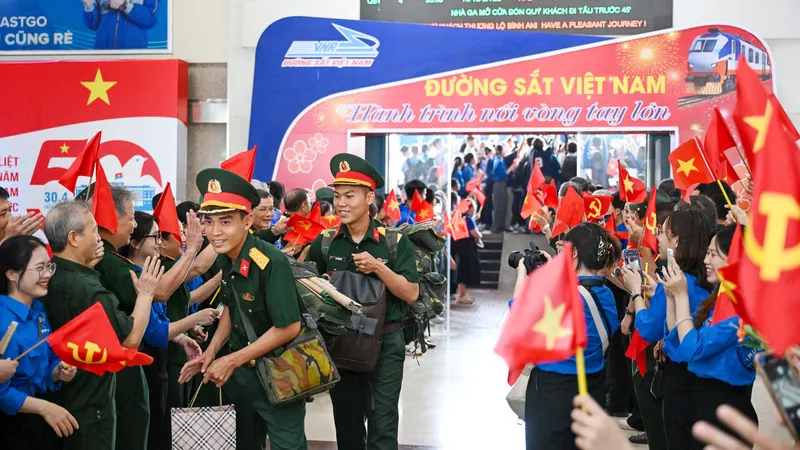 Hơn 1.000 cán bộ, chiến sĩ tới Hà Nội tập luyện cho lễ diễu binh, diễu hành 2-9