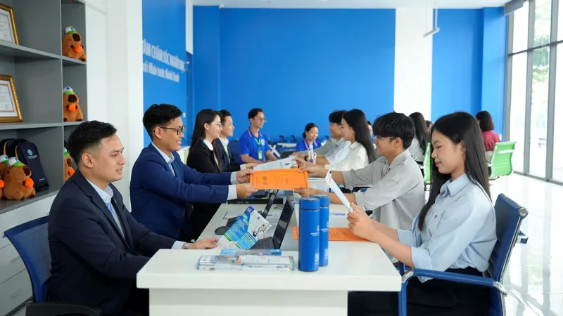 Đại học Văn Hiến luôn đồng hành để định hướng sinh viên trong quá trình chọn ngành, chọn nghề và xây dựng lộ trình học tập phù hợp