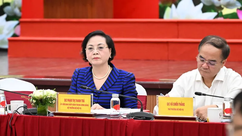 Bộ trưởng Bộ Nội vụ Phạm Thị Thanh Trà chủ trì hội nghị. Ảnh: ĐỖ TRUNG