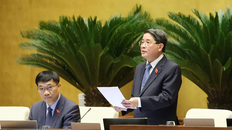 Phó Chủ tịch Quốc hội Nguyễn Đức Hải điều hành thảo luận. Ảnh: QUANG PHÚC 