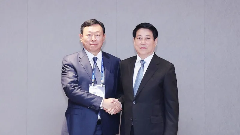 Chủ tịch nước Lương Cường tiếp Chủ tịch Tập đoàn Lotte và Tổng Thư ký Phòng Thương mại Quốc tế