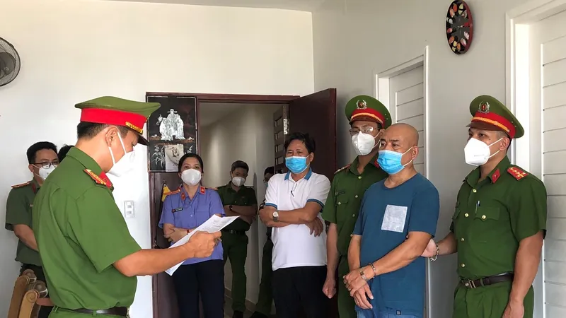 Bắt tạm giam đối tượng xuyên tạc về công tác phòng chống dịch