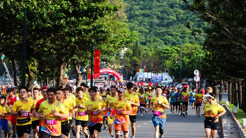 Các VĐV tranh tài tại Giải Việt dã Báo Bà Rịa - Vũng Tàu lần thứ 24