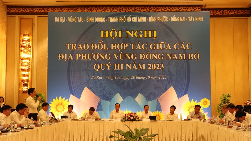 Quang cảnh hội nghị trao đổi, hợp tác giữa các tỉnh, thành Đông Nam bộ quý 3-2023