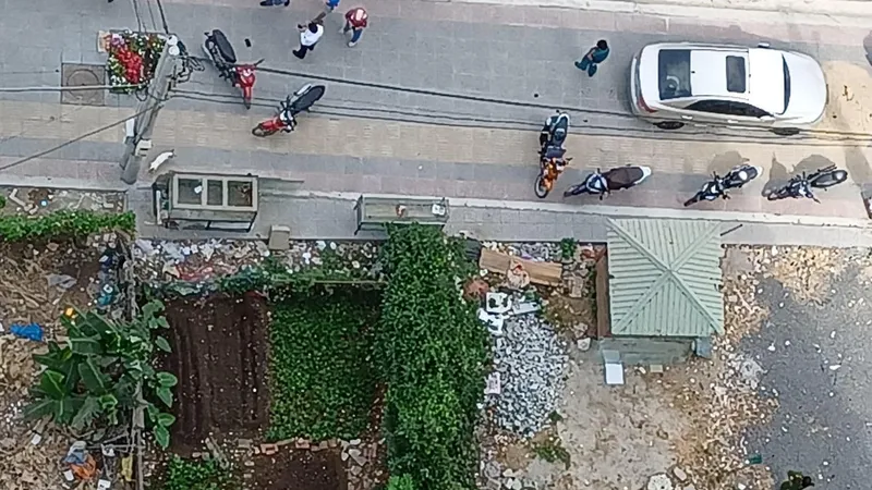 Phát hiện thi thể người đàn ông kế bên cạnh chung cư ở TP Vũng Tàu