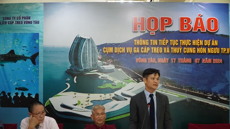 Đại diện Công ty cổ phần Du lịch cáp treo Vũng Tàu cung cấp thông tin về dự án thủy cung ở Vũng Tàu