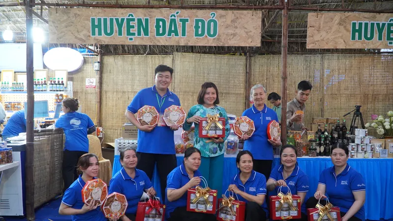 Một gian hàng bày bán sản phẩm OCOP tiêu biểu của huyện Đất Đỏ, tỉnh Bà Rịa - Vũng Tàu