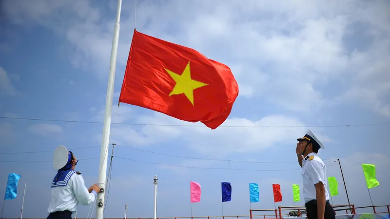 Lễ thượng cờ trên các Nhà giàn DK1 trong dịp Quốc khánh