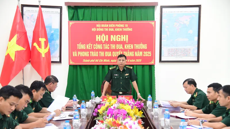 Phát biểu tại hội nghị, Thượng tá Hồ Văn Sỹ, Bí thư Đảng ủy, Chính ủy Hải đoàn Biên phòng 18 ghi nhận, biểu dương những thành tích xuất sắc mà đơn vị đã đạt được