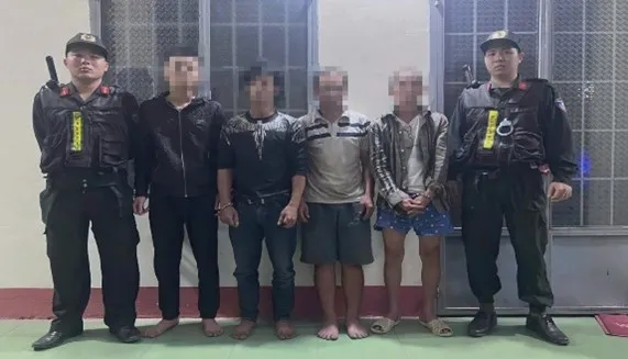 Bắt giữ 11 đối tượng trong đường dây mua bán 20kg ma túy đá