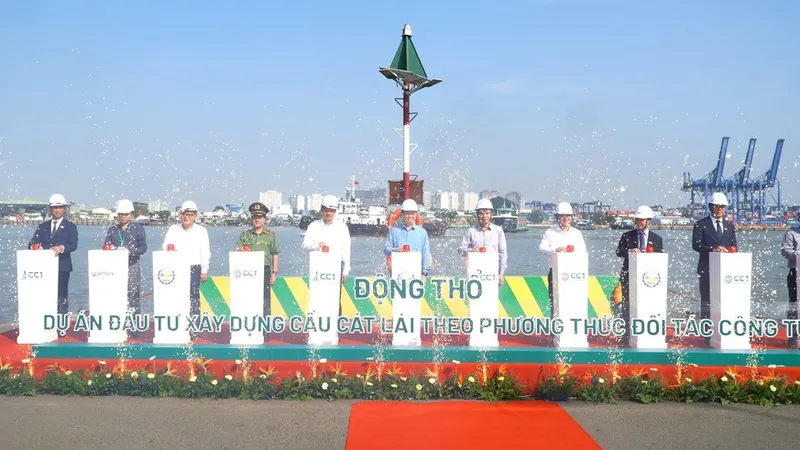 Lễ động thổ dự án cầu Cát Lái