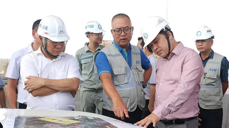 Lãnh đạo UBND TP Đồng Nai làm việc với các đơn vị của TPHCM để thống nhất hướng tuyến metro kết nối sân bay Long Thành